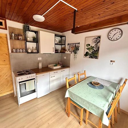 Hurja Apartments Кобарид Екстериор снимка