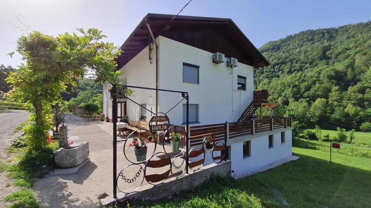 Hurja Apartments Кобарид Екстериор снимка