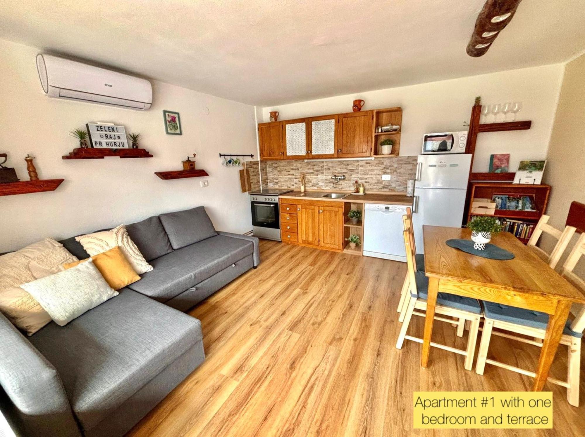 Hurja Apartments Кобарид Екстериор снимка